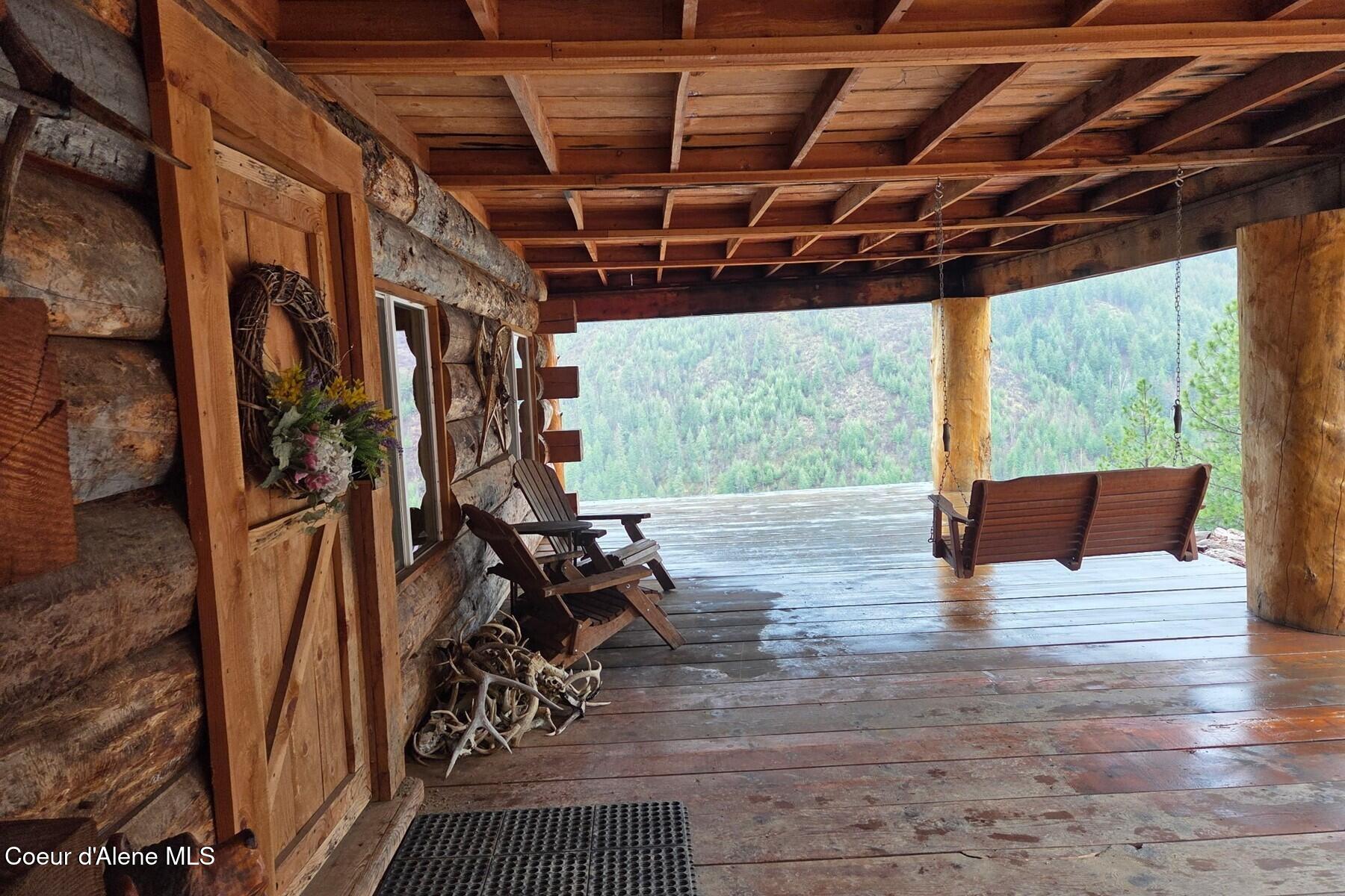 69 Boreal Way Naples, ID 83847 - Photo 45 of 85 Entry Deck