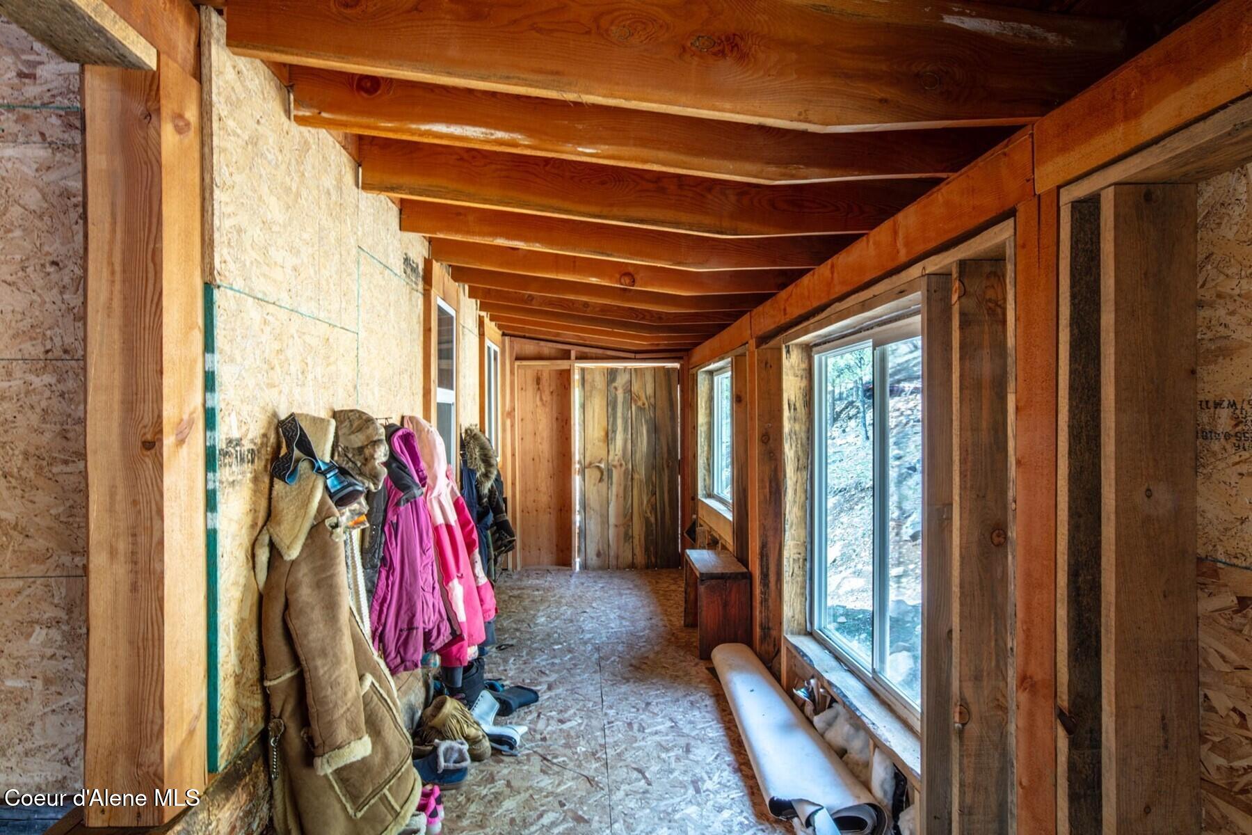 69 Boreal Way Naples, ID 83847 - Photo 62 of 85 Upstairs Space