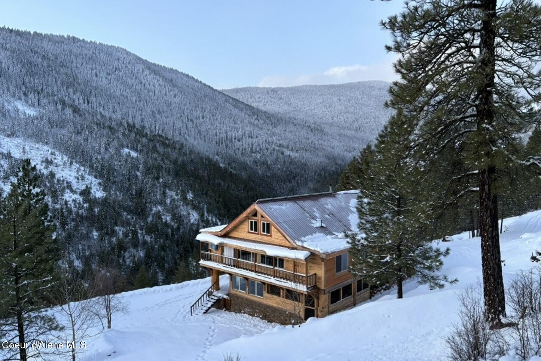 69 Boreal Way Naples, ID 83847 - Photo 66 of 85 The Cabin
