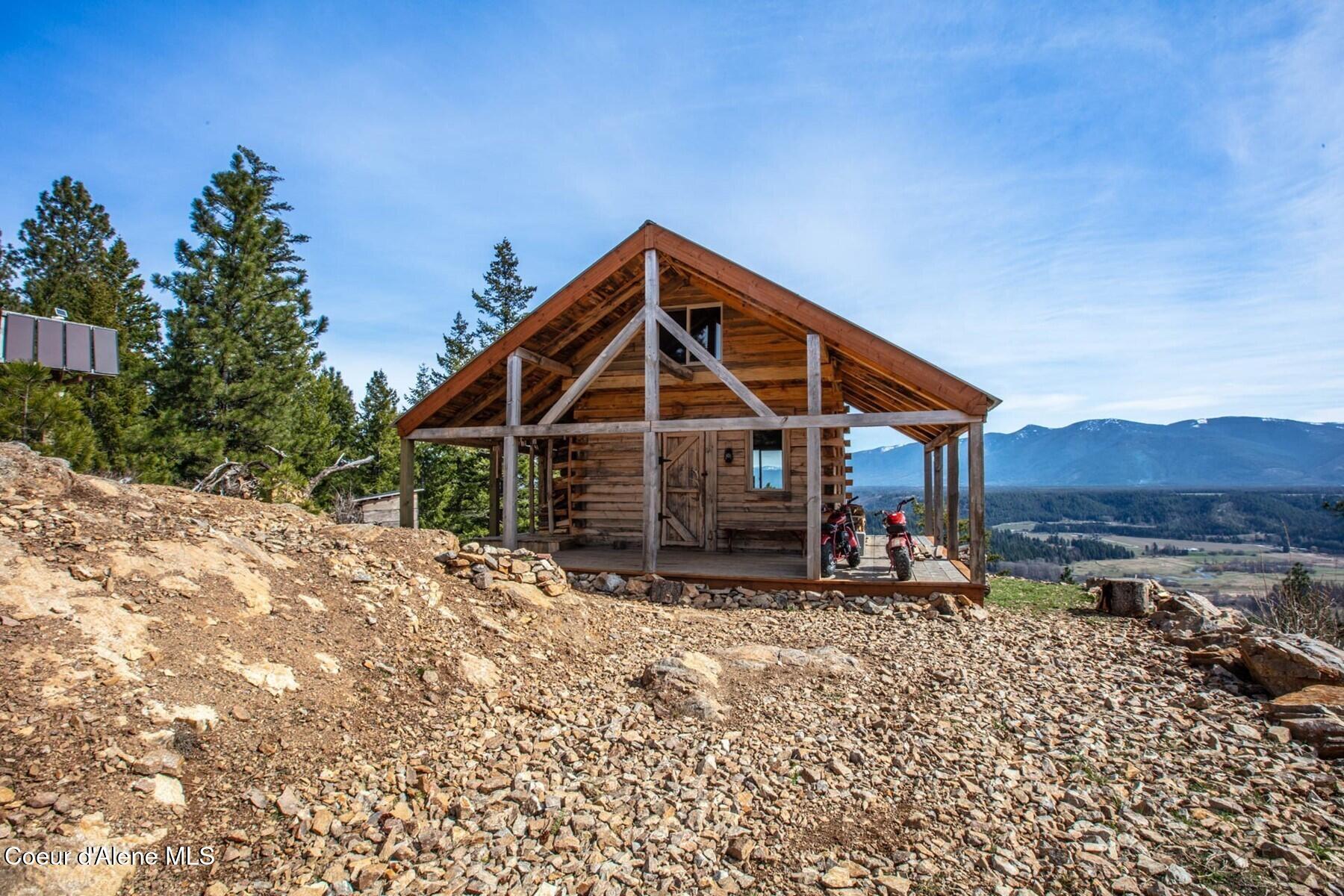 69 Boreal Way Naples, ID 83847 - Photo 71 of 85 Kids Cabin
