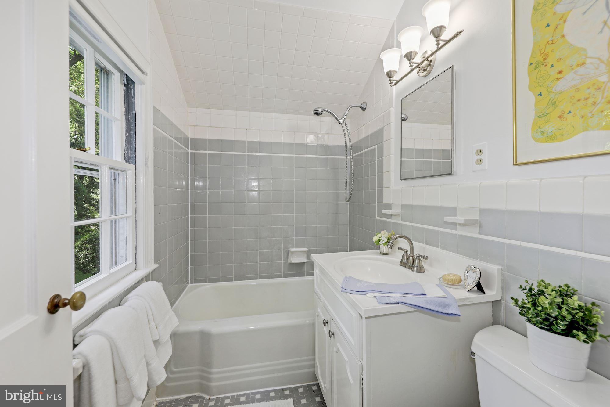 5912 Harwick Road Bethesda, MD 20816 - Photo 15 of 22 Gallery Image 15