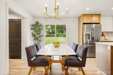 $589,950 | 30032 5th Avenue Southwest, Federal Way, WA 98023