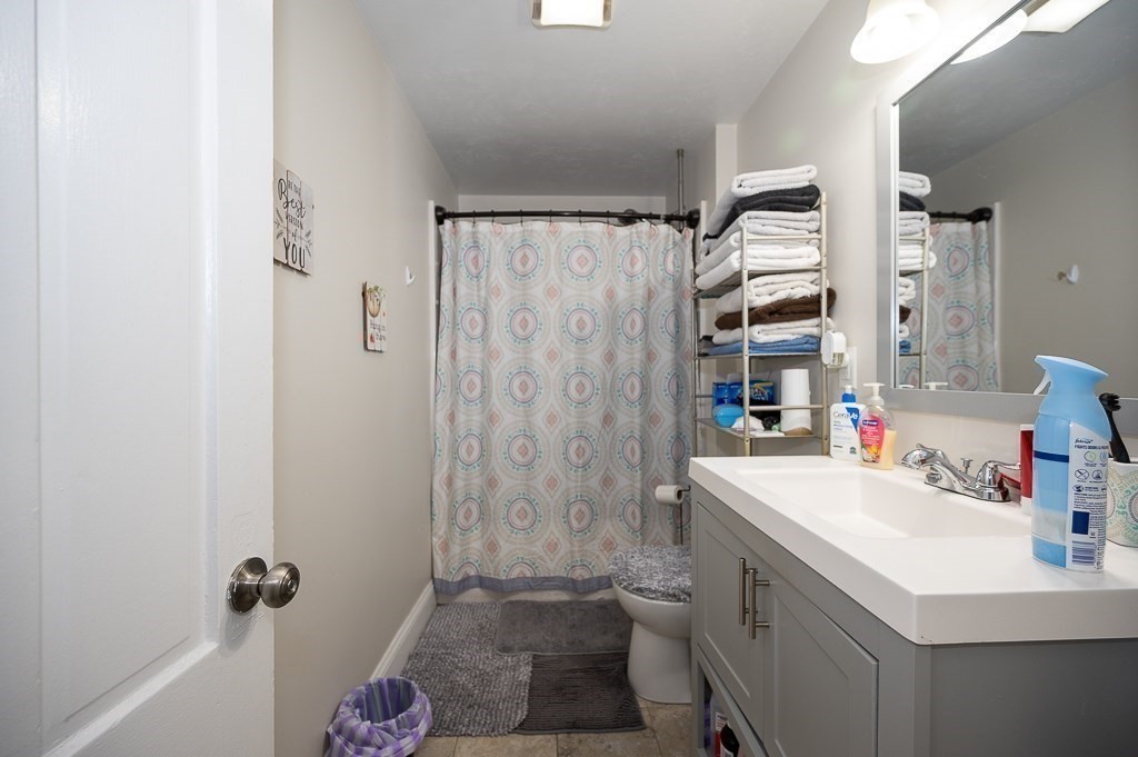 192 Vernon Street Worcester, MA 01607 - Photo 17 of 38