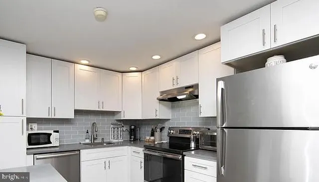 $169,000 | 1802 Greenwood Drive, Lindenwold, NJ 08021