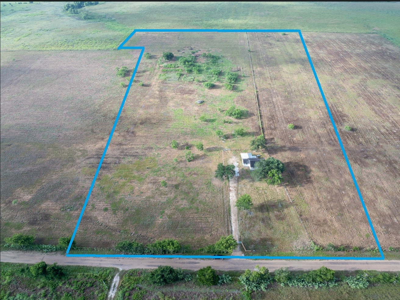 624 Berger Road Schulenburg, TX 78956 - Photo 1 of 25