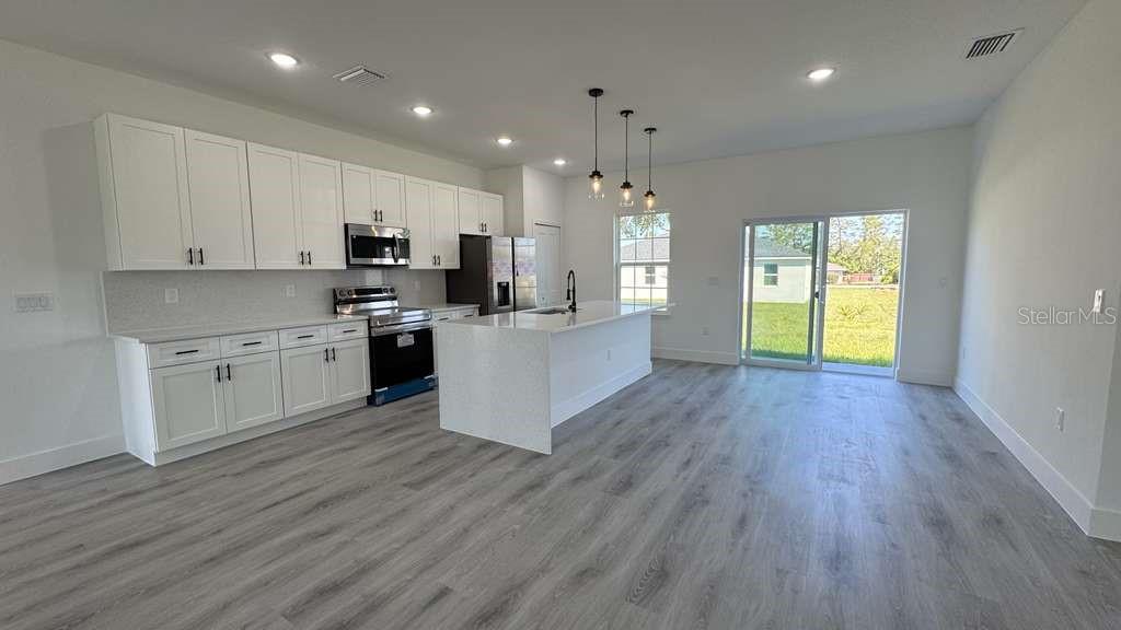 2487 Southwest 167th Loop Ocala, FL 34473 - Photo 3 of 34