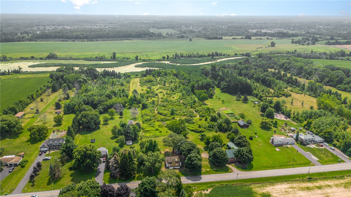 165 Curtis Road Parma, NY 14468 - Photo 3 of 26