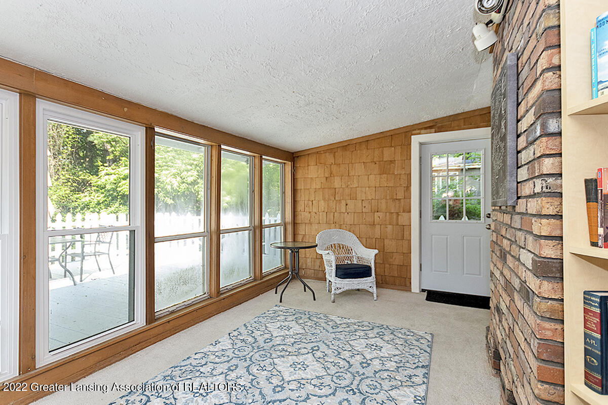 2217 Hamilton Road Okemos, MI 48864 - Photo 11 of 30 11