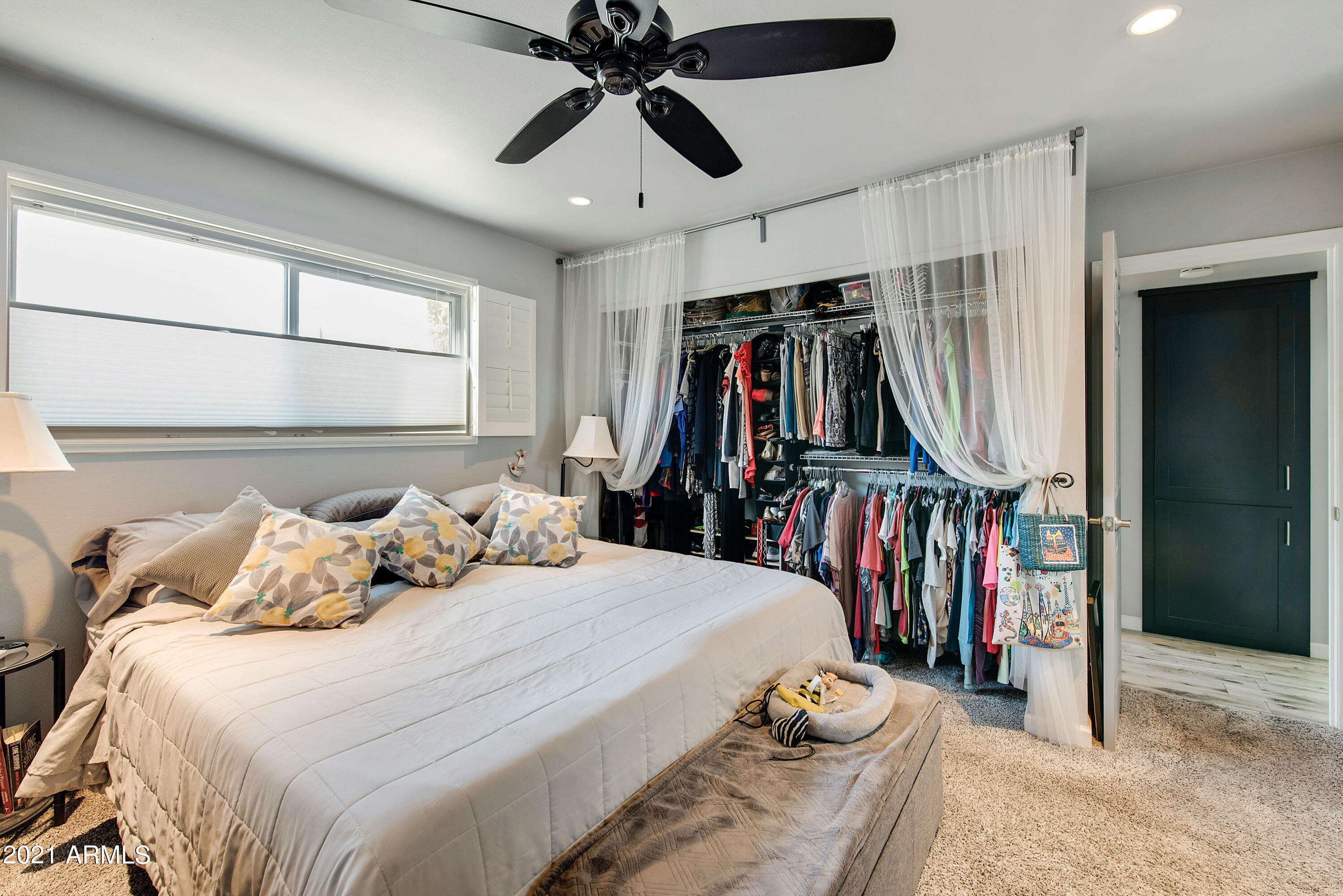 5525 East Thomas Road, Unit O2 Phoenix, AZ 85018 - Photo 11 of 31 _dsc8203-_dsc8205