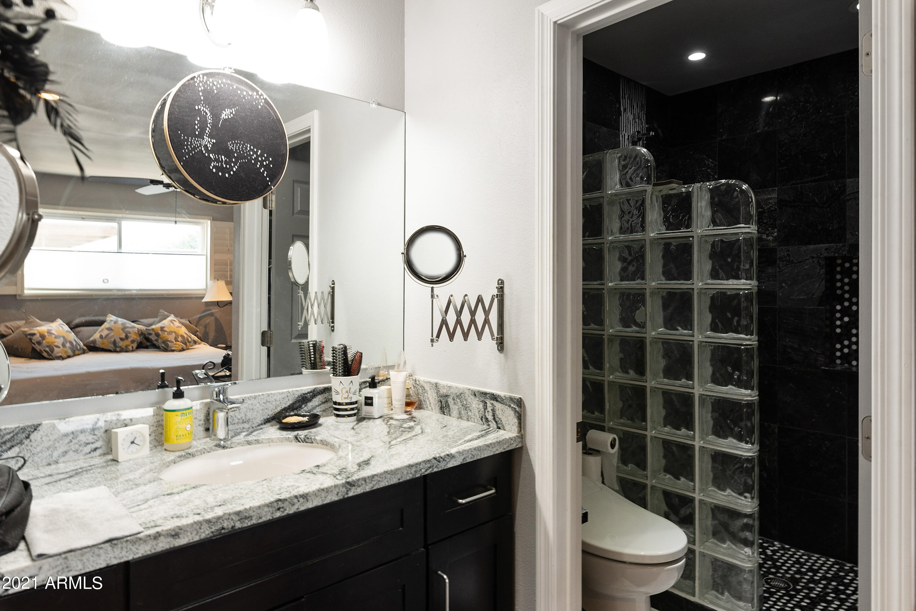 5525 East Thomas Road, Unit O2 Phoenix, AZ 85018 - Photo 13 of 31 _DSC8207