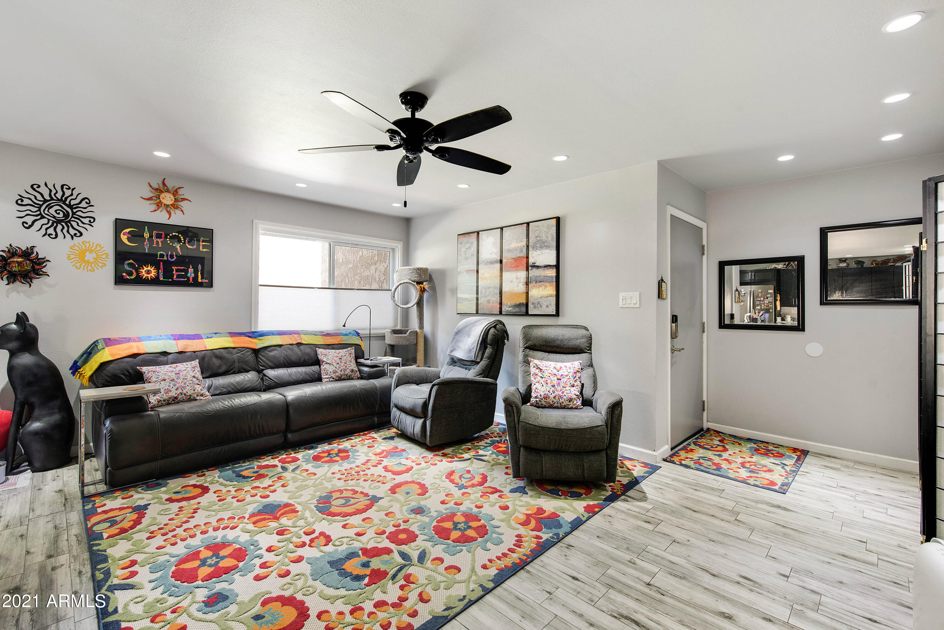 5525 East Thomas Road, Unit O2 Phoenix, AZ 85018 - Photo 3 of 31 _dsc8176-_dsc8178