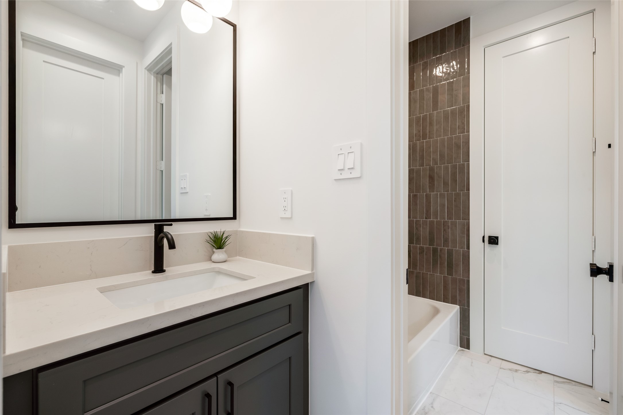 5709 Feagan Street Houston, TX 77007 - Photo 31 of 49