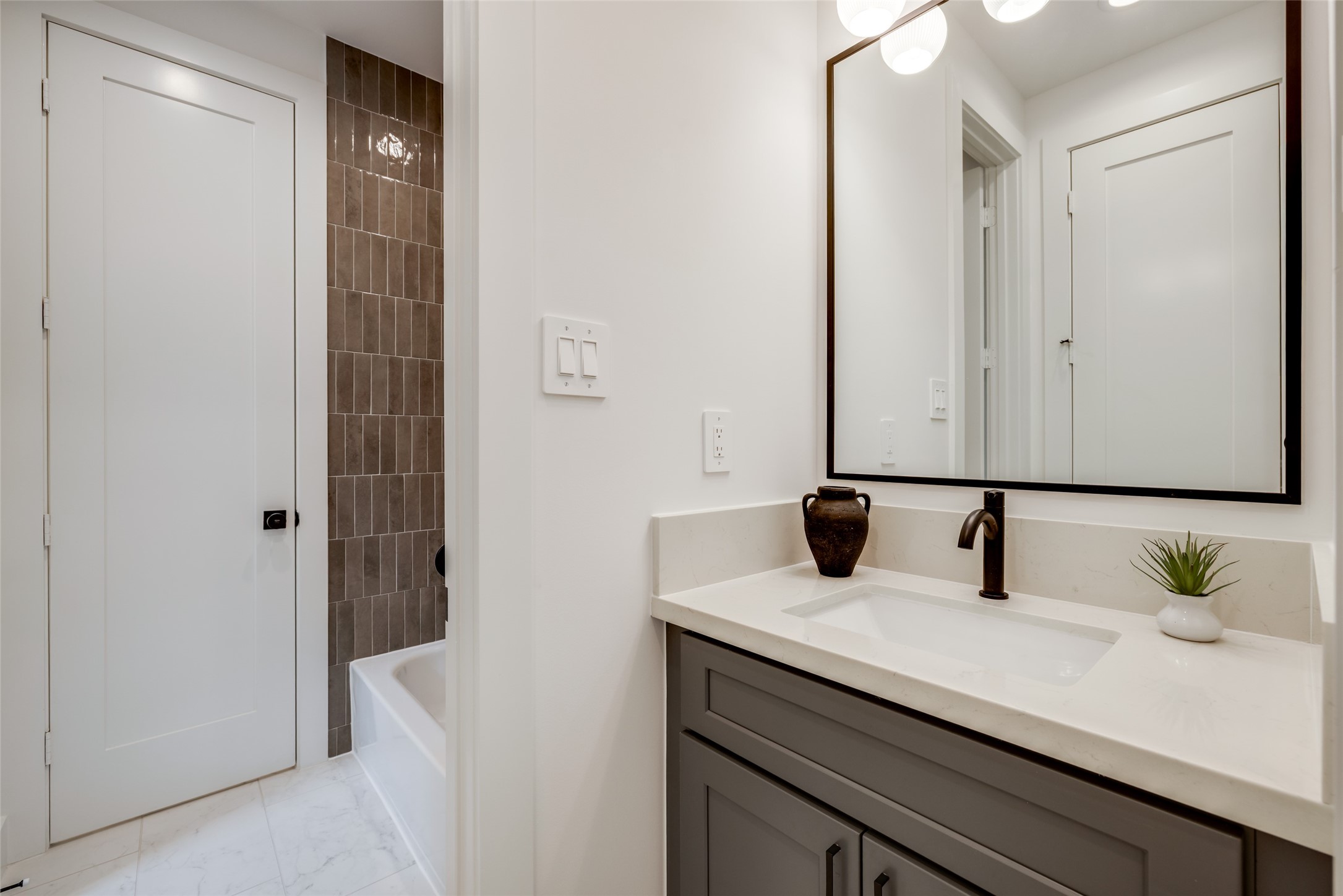 5709 Feagan Street Houston, TX 77007 - Photo 33 of 49