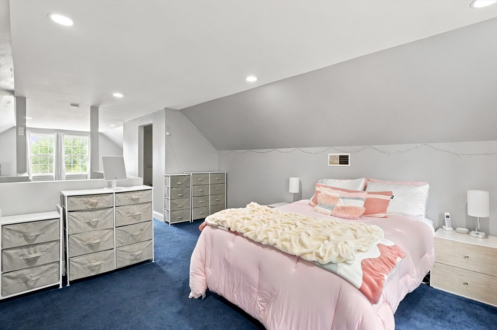 18 Rosegate Road Needham, MA 02494 - Photo 34 of 41