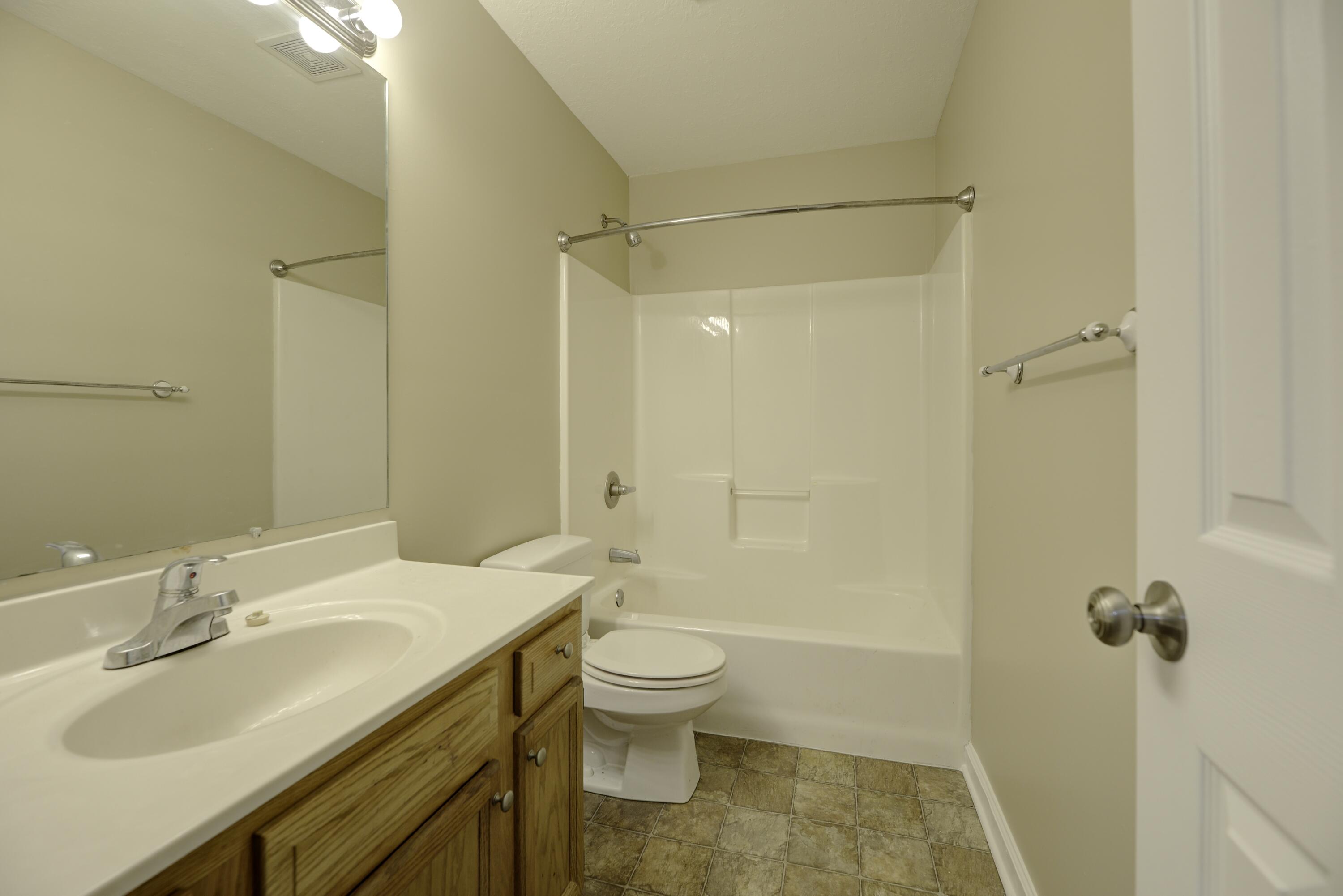 1421 Vance Road Chattanooga, TN 37421 - Photo 10 of 16 Main Bedroom - Bath