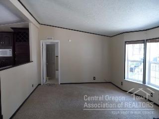19106 Choctaw Road Bend, OR 97702 - Photo 7 of 17 Additional Photo
