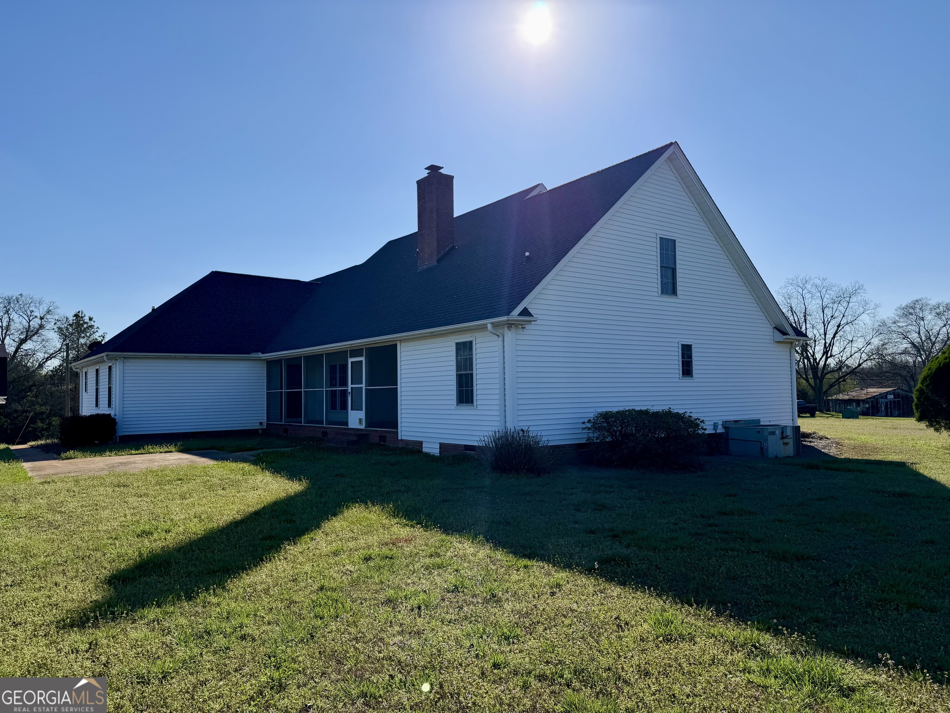 494 Broad Street Bowman, GA 30624 - Photo 11 of 65