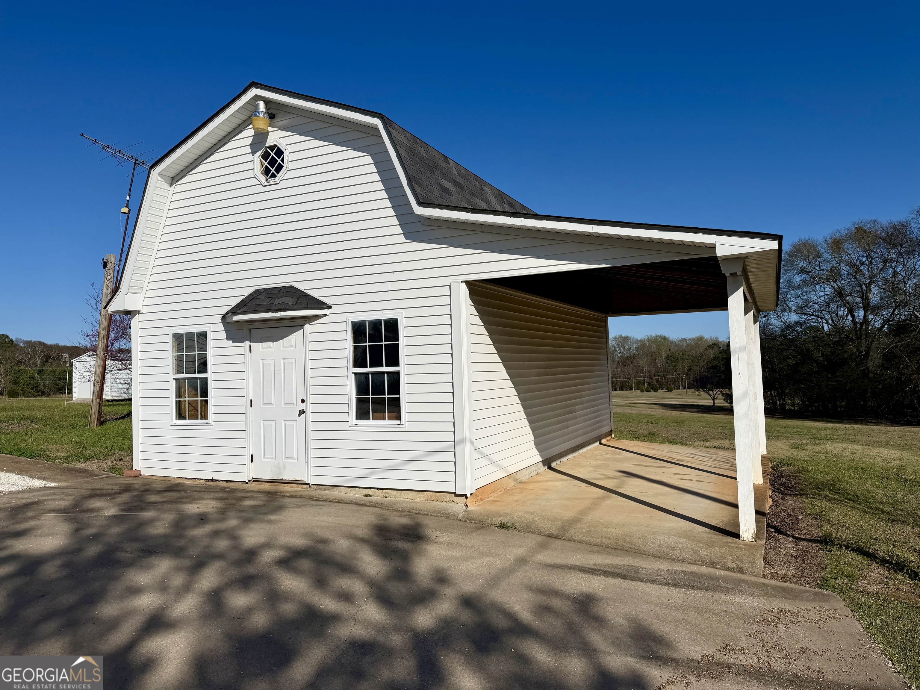 494 Broad Street Bowman, GA 30624 - Photo 7 of 65