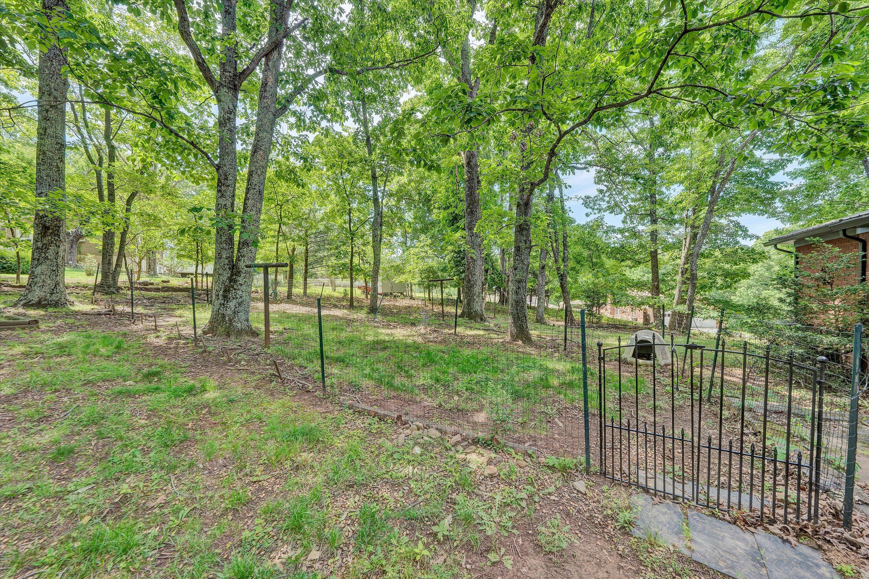1574 Shady Run Road Vinton, VA 24179 - Photo 26 of 27 37-DSC00184
