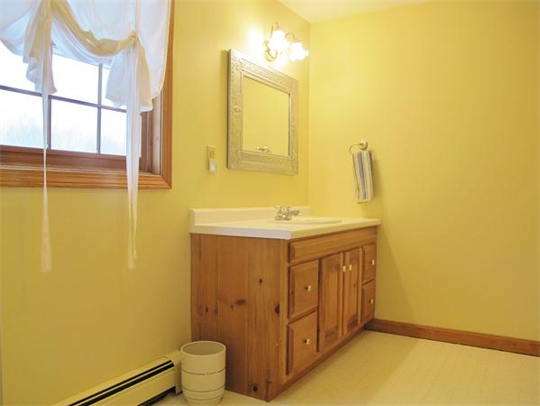 85 Millbury Road Oxford, MA 01540 - Photo 20 of 30