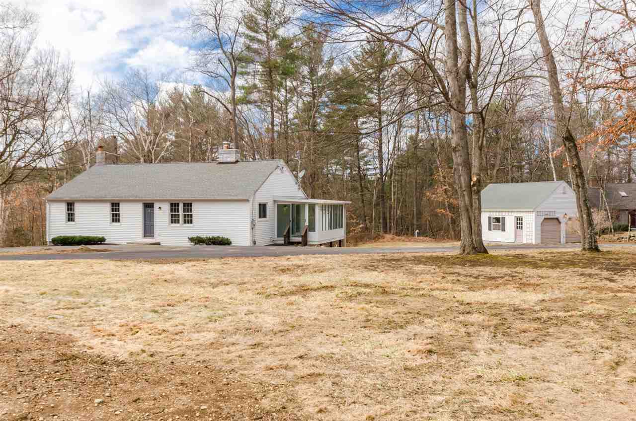 6 North Meadow Road Amherst, NH 03031 - Photo 1 of 34