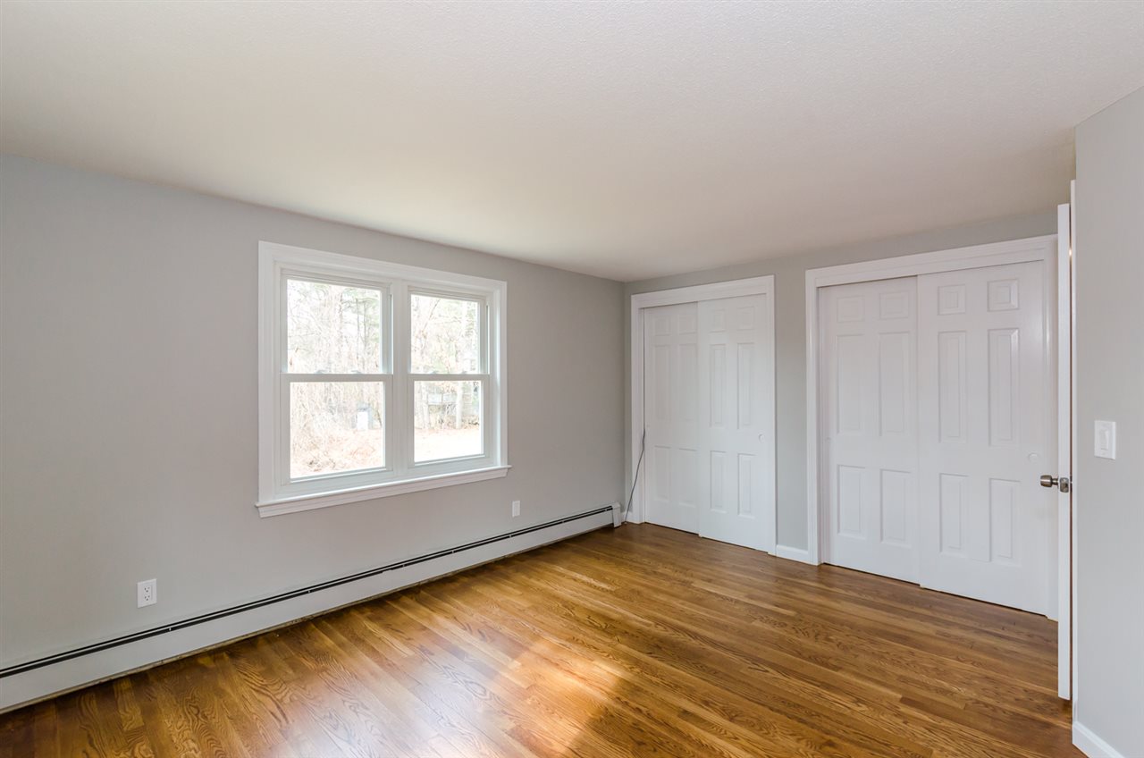 6 North Meadow Road Amherst, NH 03031 - Photo 14 of 34
