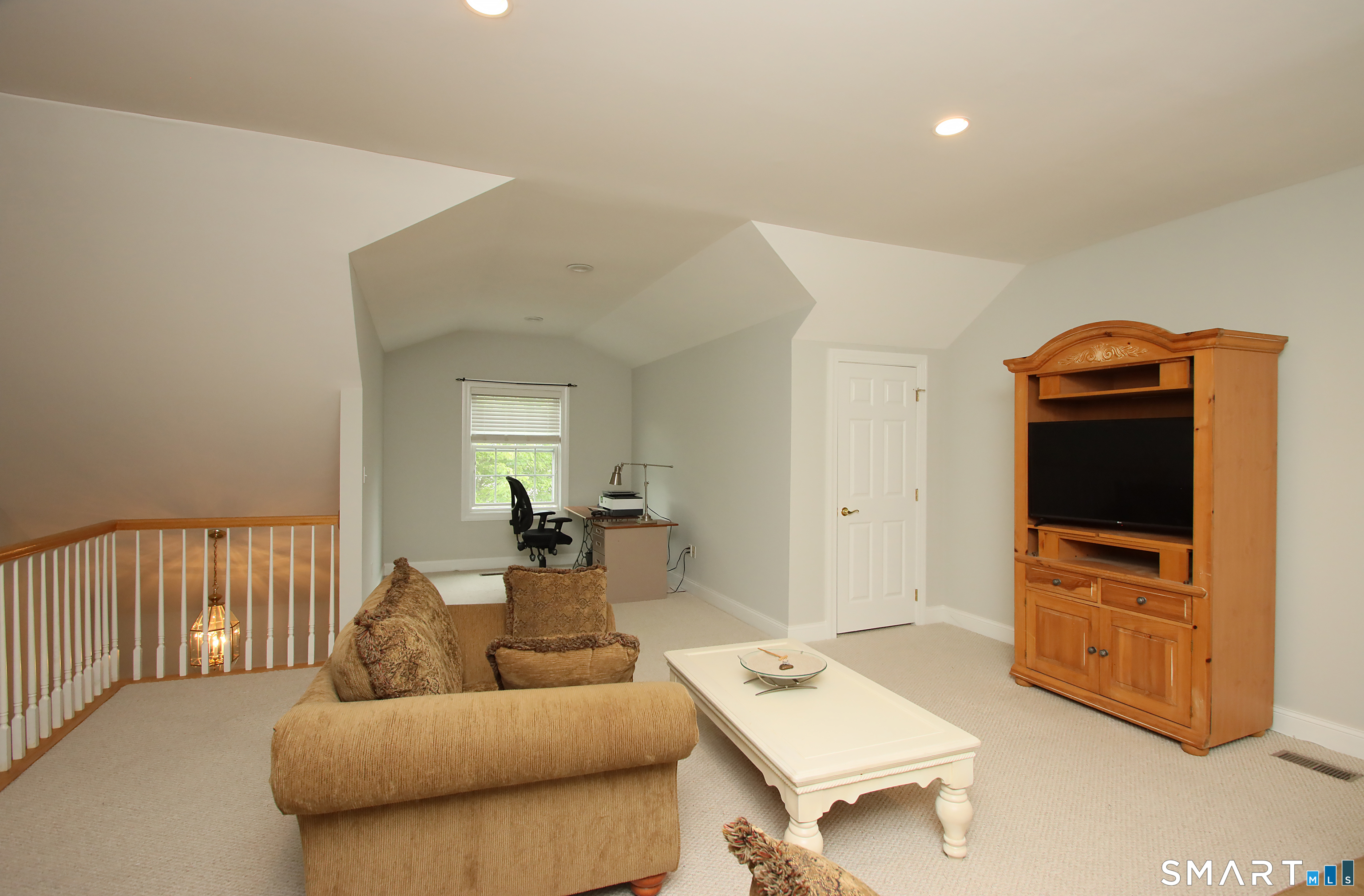 107 Meadow Brook Road, Unit 107 Oxford, CT 06478 - Photo 24 of 35 Gallery Image 24