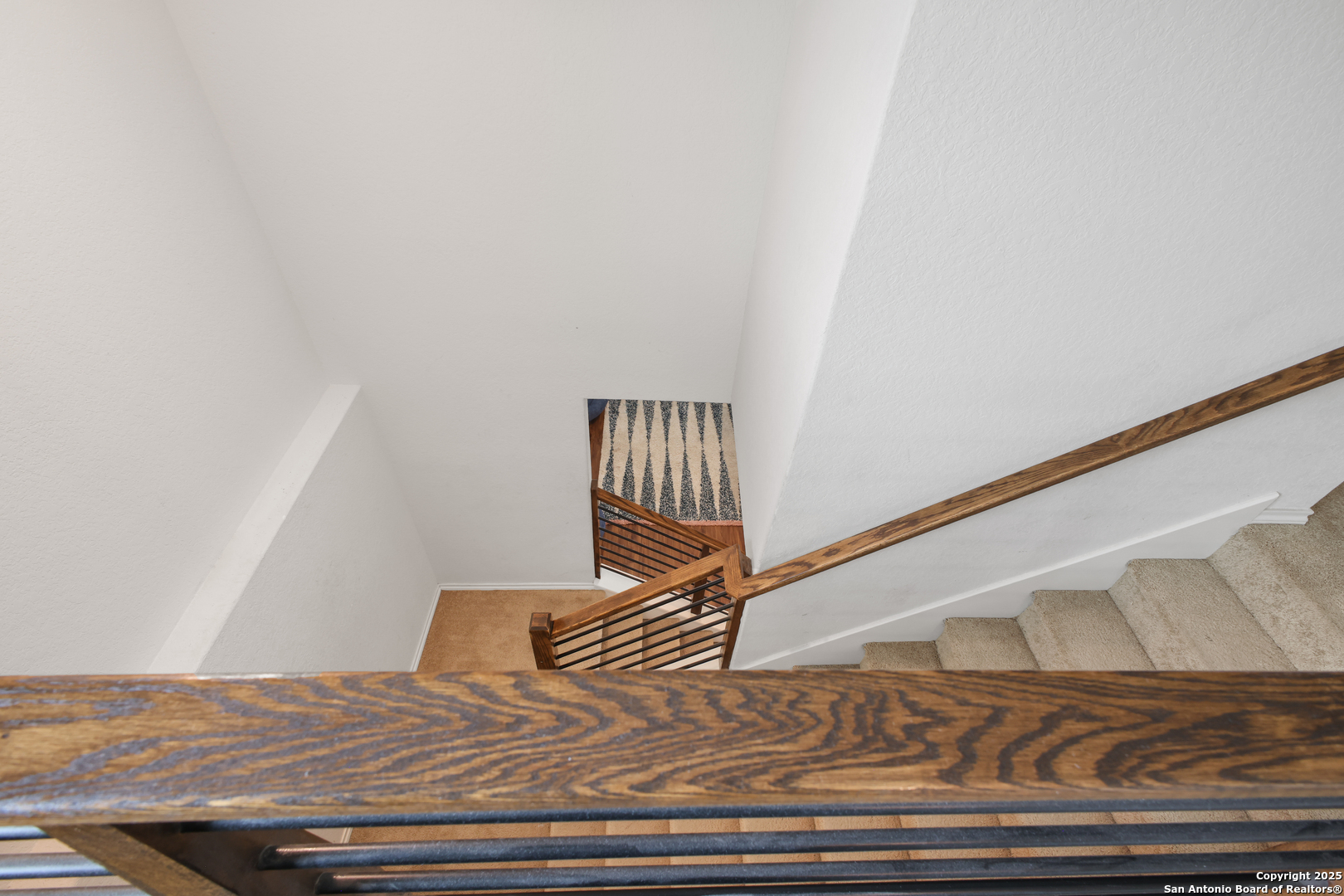6908 Opus Lane Converse, TX 78109 - Photo 24 of 41 a view of entryway with wooden floor