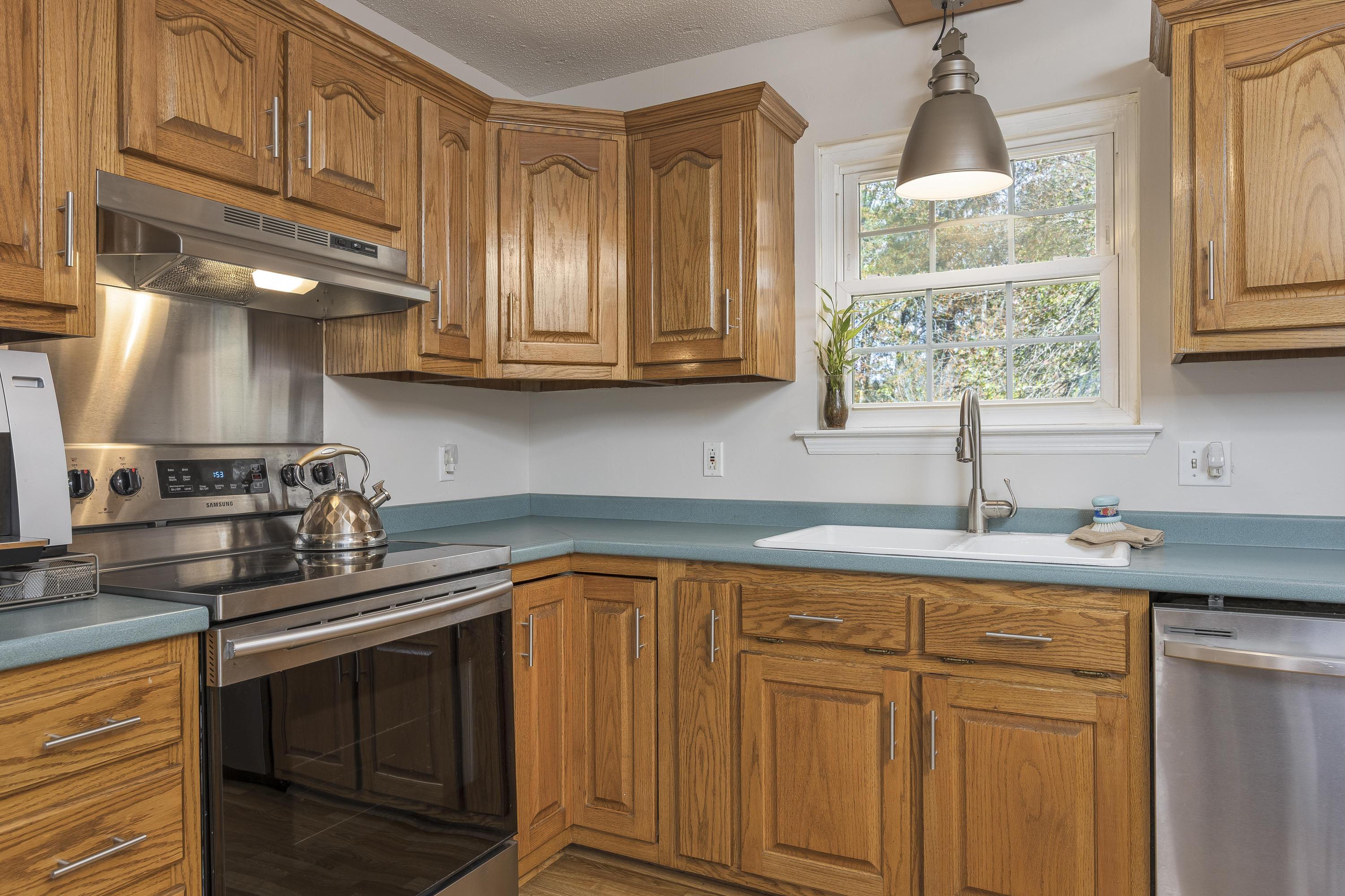 7111 Fine Lane Harrison, TN 37341 - Photo 12 of 28 Kitchen