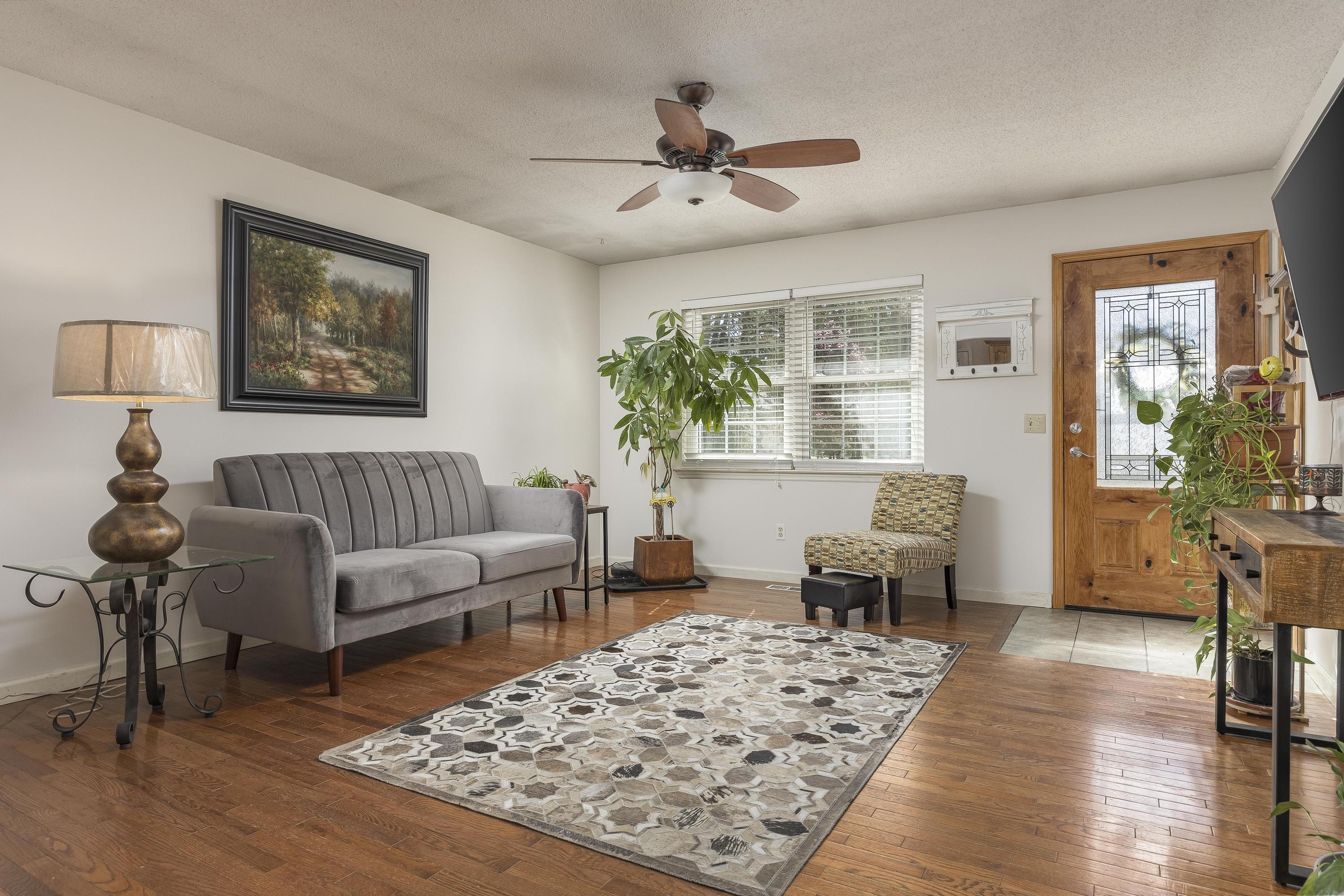 7111 Fine Lane Harrison, TN 37341 - Photo 5 of 28 Living Room