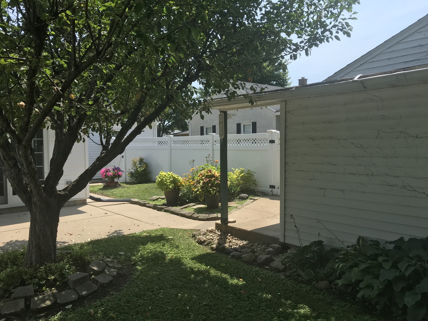 1714 Pike Street Peru, IL 61354 - Photo 23 of 26