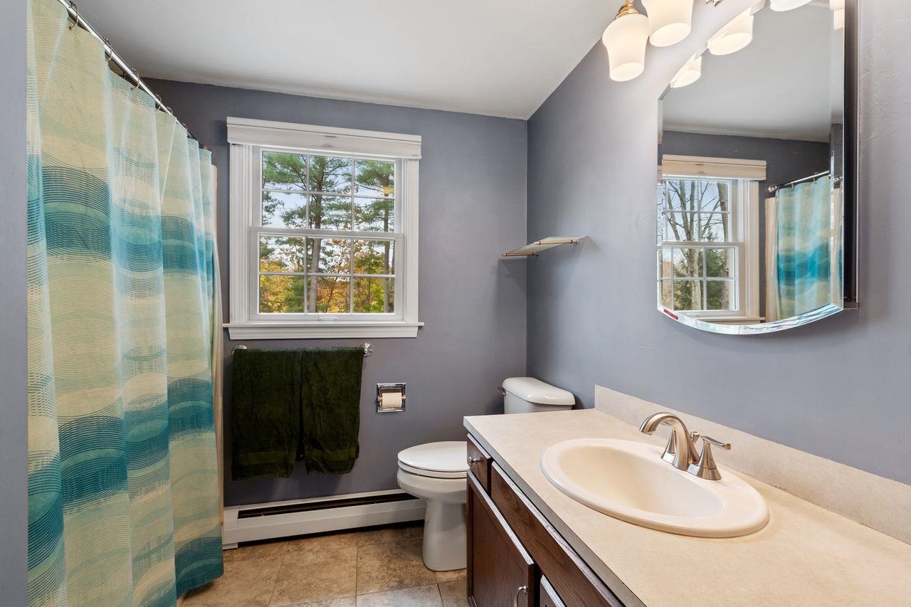 15 Coleman Street Rochester, NH 03867 - Photo 14 of 38