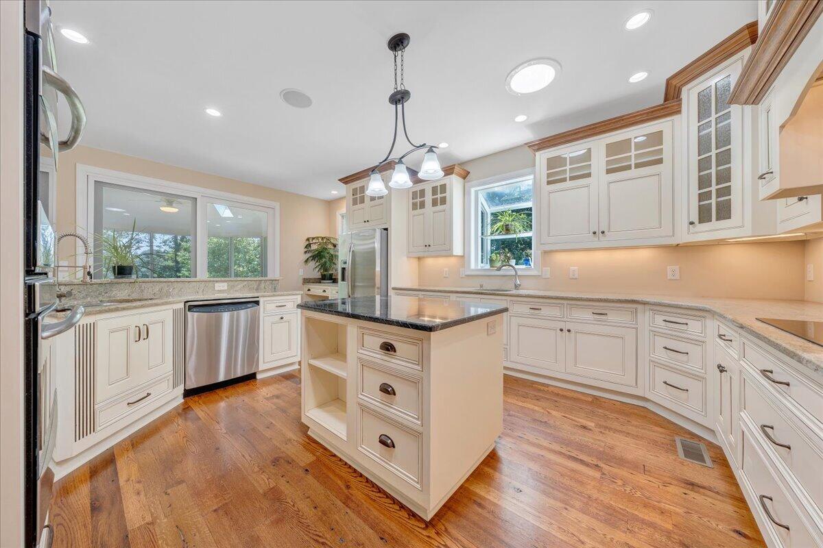 2250 Lovely Valley Road Wirtz, VA 24184 - Photo 32 of 128 032-MIB05435