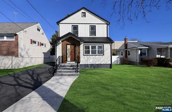 $999,000 | 309 Ottawa Avenue, Hasbrouck Heights, NJ 07604