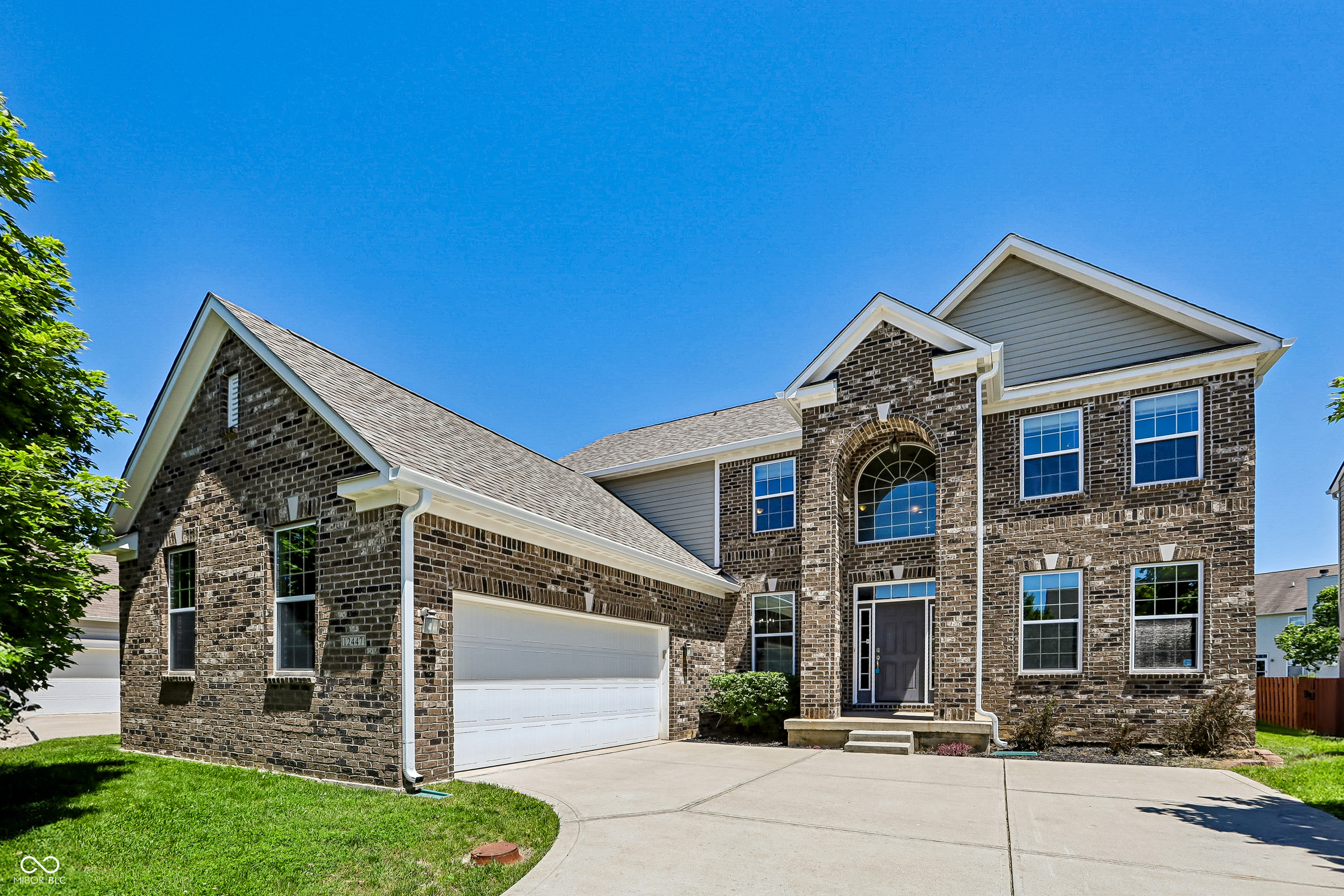 12447 Wolverton Way Fishers, IN 46037 - Photo 4 of 73