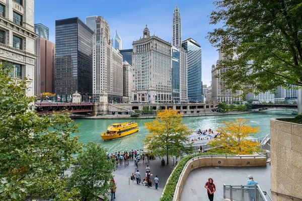 $1,775,000 | 403 North Wabash Avenue, Unit 8A, Chicago, IL 60611