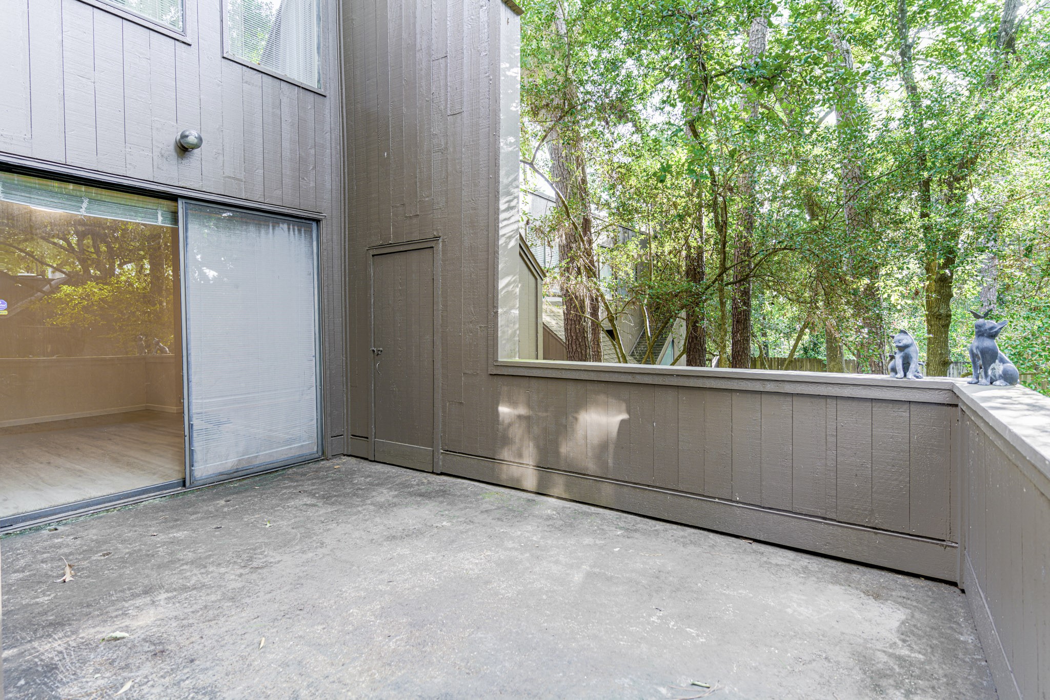 152 Litchfield Lane Houston, TX 77024 - Photo 31 of 33