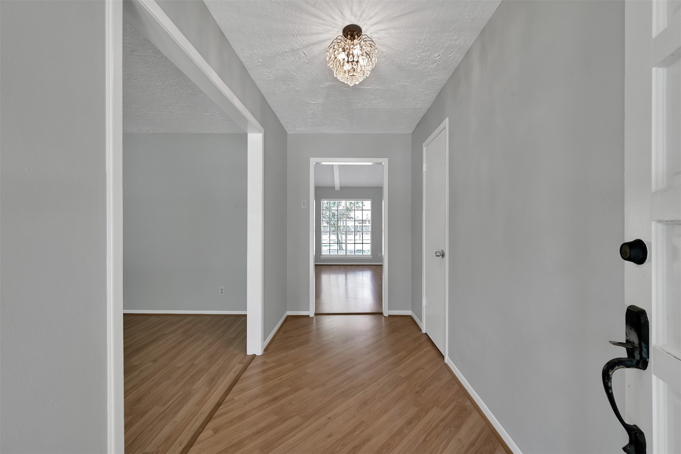 27121 Wells Lane Oak Ridge North, TX 77385 - Photo 2 of 24