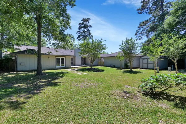 $2,300 | 27121 Wells Lane, Oak Ridge North, TX 77385