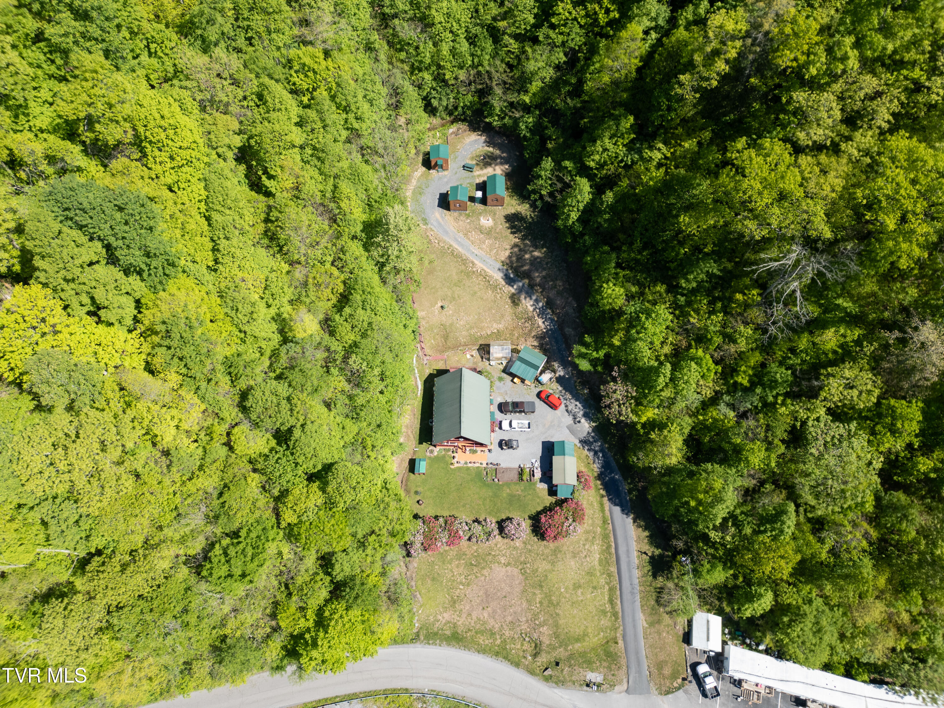 3421 Hoot Owl Road Grundy, VA 24614 - Photo 38 of 52 Hoot Owl Rd Drone-3