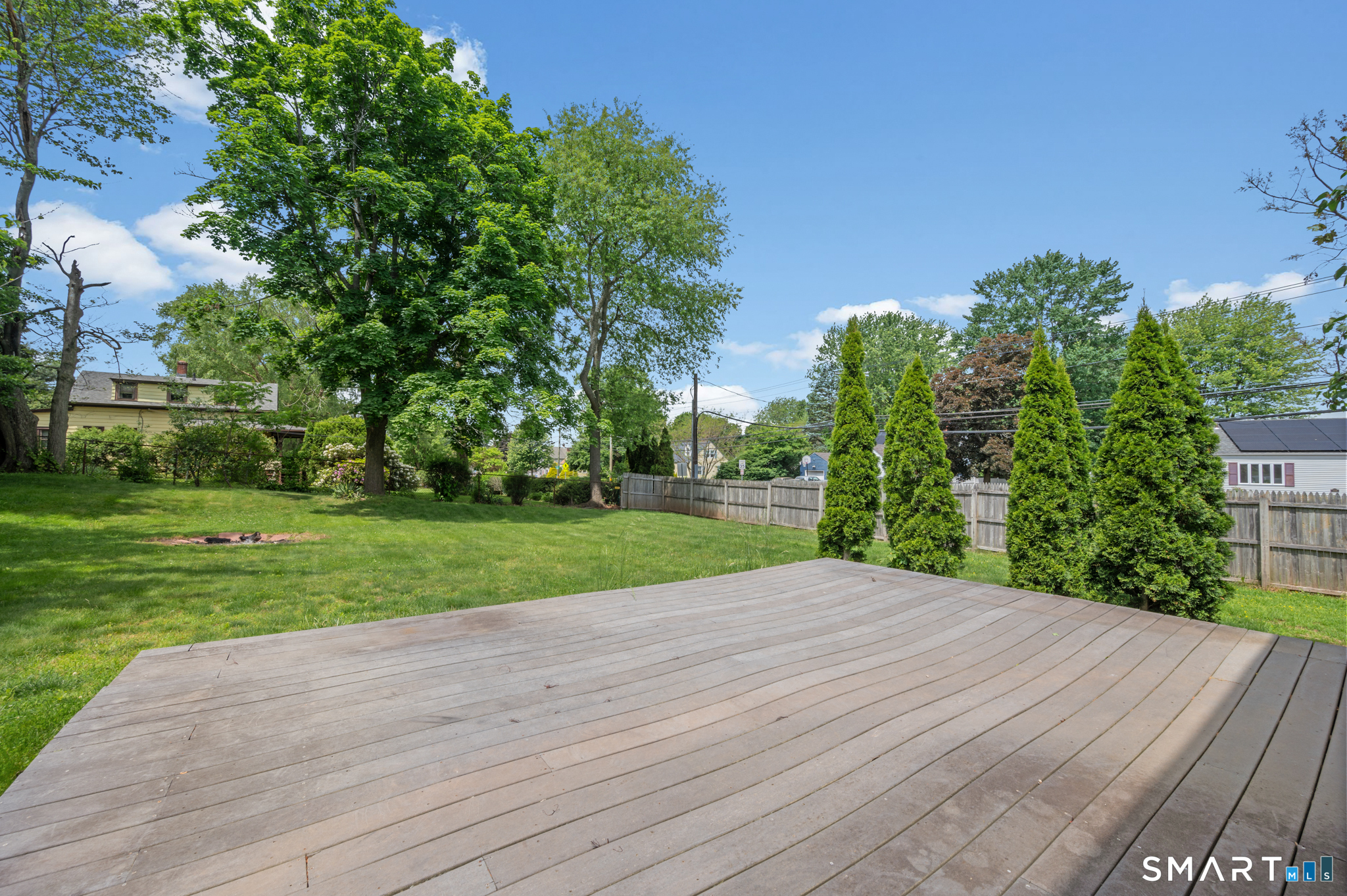4 Waddell Road Manchester, CT 06040 - Photo 26 of 32