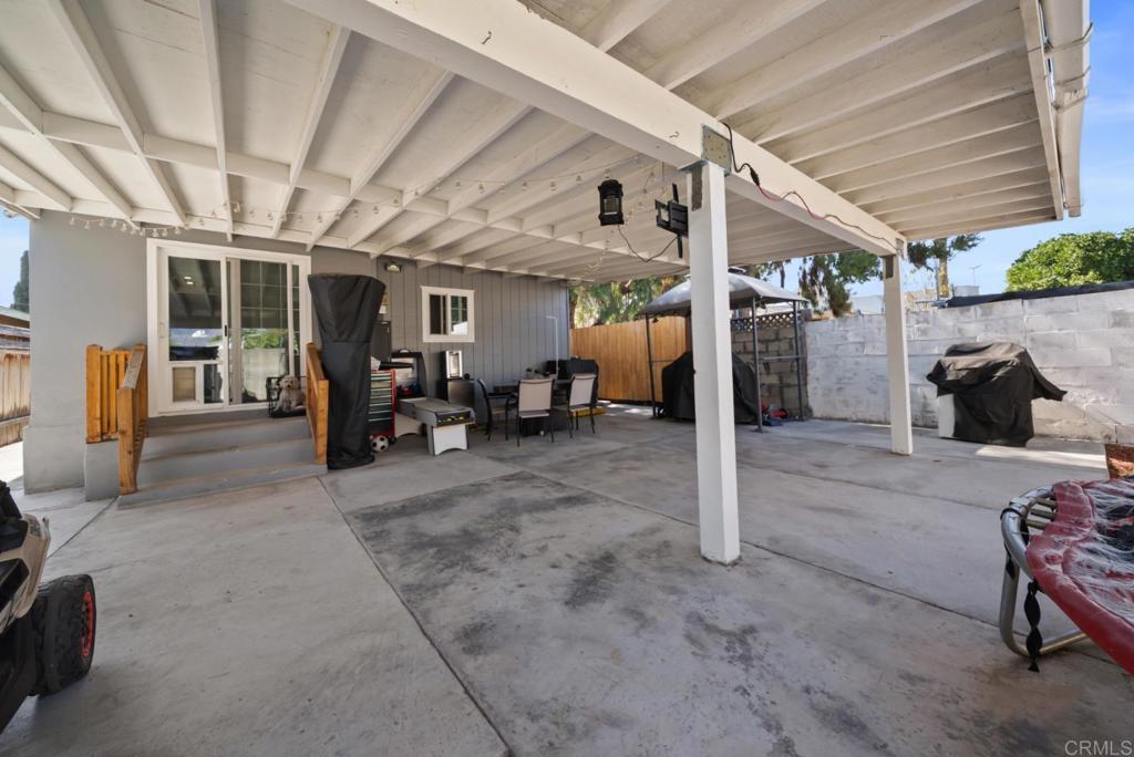 531 Felicita Avenue Spring Valley, CA 91977 - Photo 7 of 39