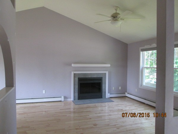 19 County Street Worcester, MA 01604 - Photo 4 of 11 Gallery Image 4