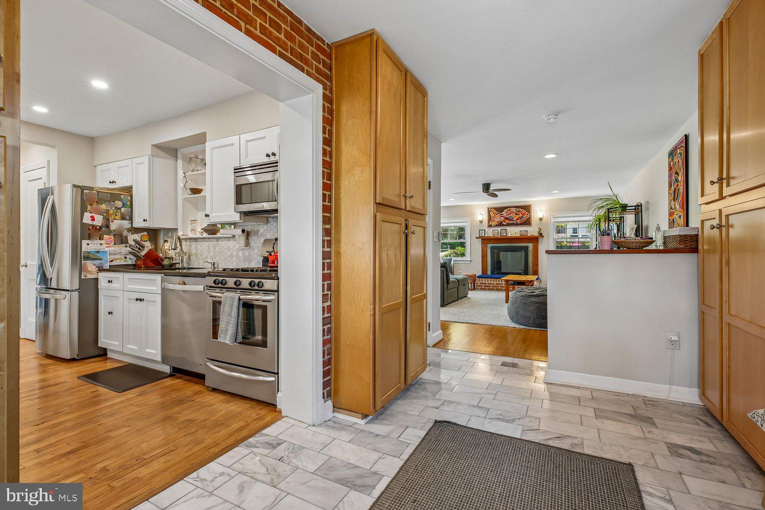 1812 Brisbane Street Silver Spring, MD 20902 - Photo 11 of 33 Mud Room