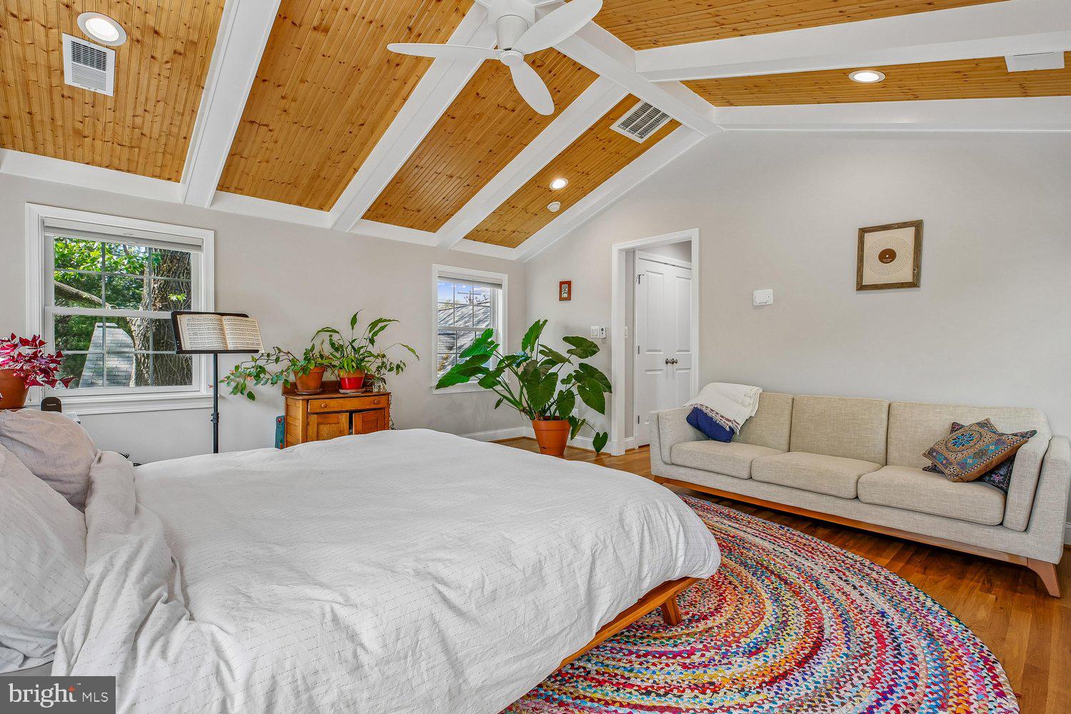 1812 Brisbane Street Silver Spring, MD 20902 - Photo 17 of 33 Primary Bedroom