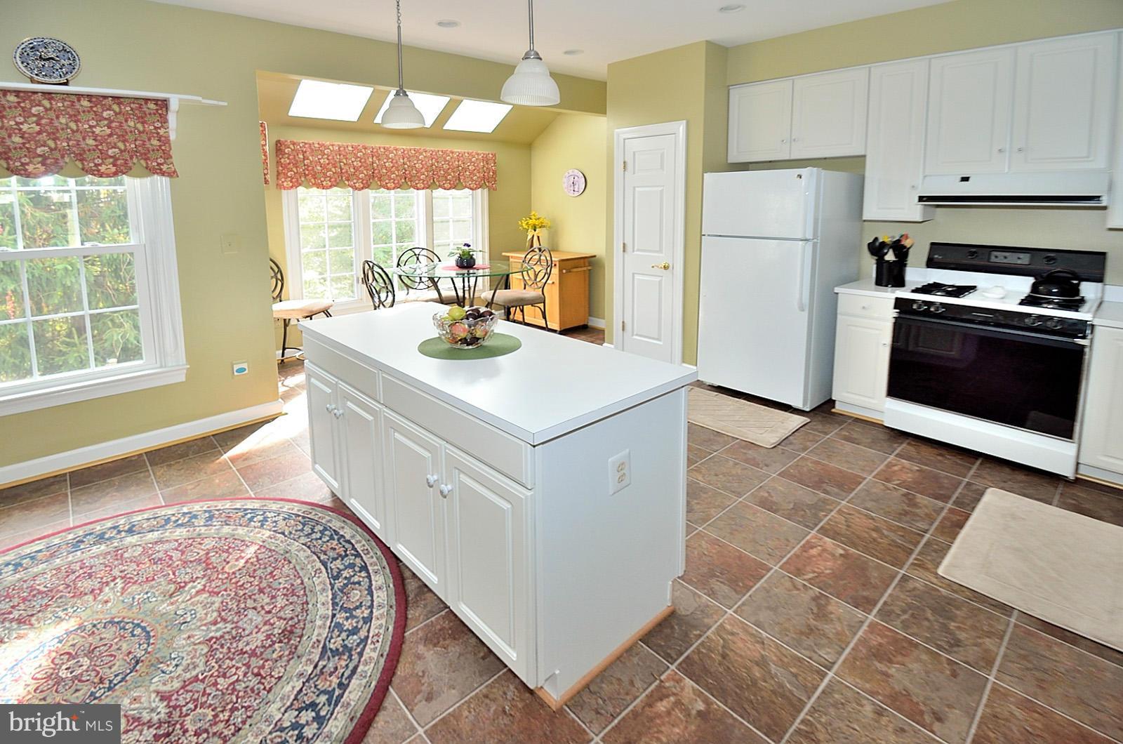 3617 Ransom Place Alexandria, VA 22306 - Photo 11 of 26 Kitchen