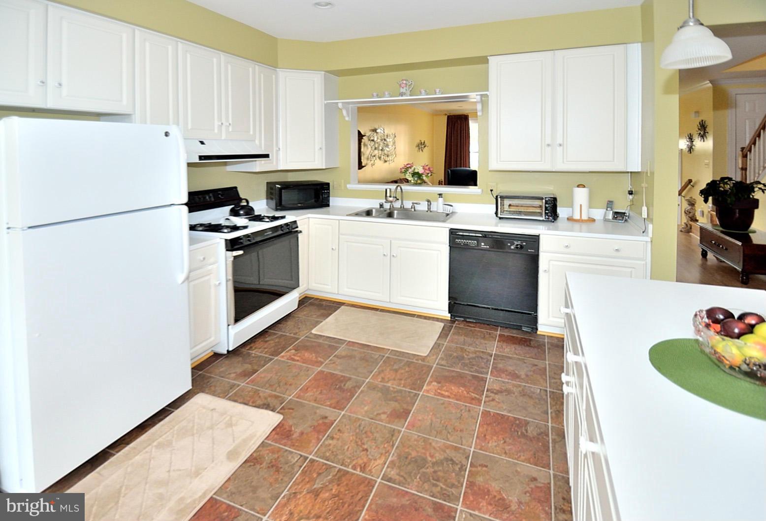 3617 Ransom Place Alexandria, VA 22306 - Photo 14 of 26 Kitchen