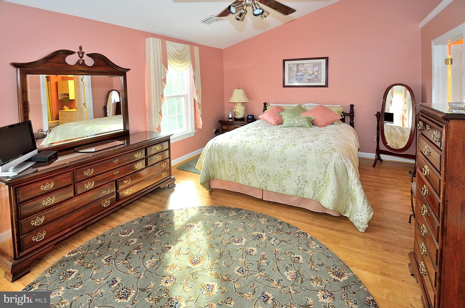 3617 Ransom Place Alexandria, VA 22306 - Photo 5 of 26 Bedroom (Master)