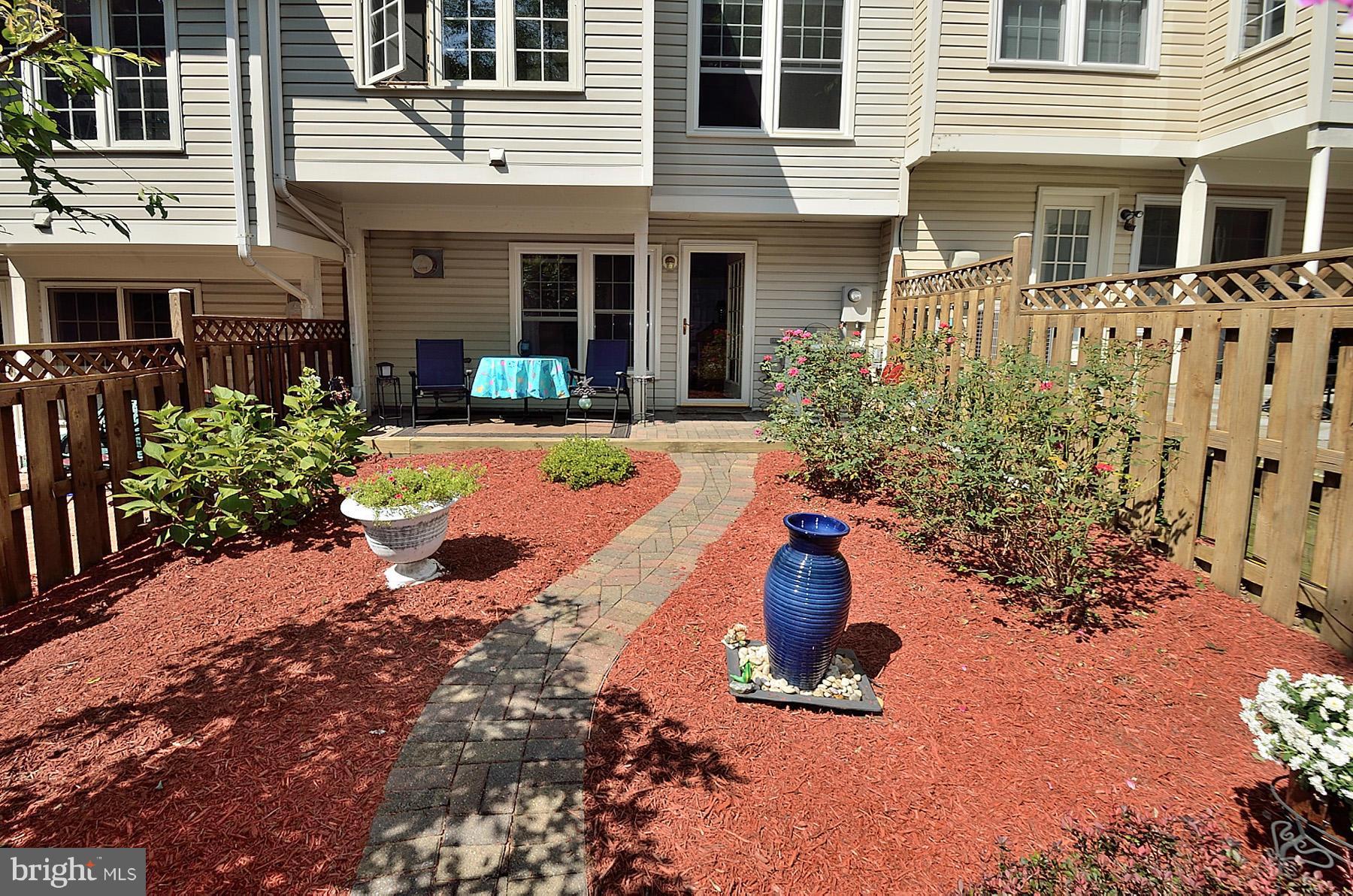 3617 Ransom Place Alexandria, VA 22306 - Photo 7 of 26 Exterior (Rear)