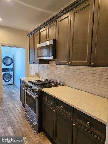 $2,100 | 329 North Easton Road, Glenside, PA 19038